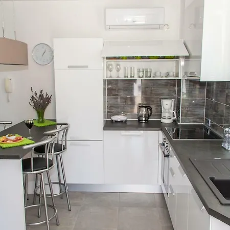 Apartmani Zoric Punat Exterior foto